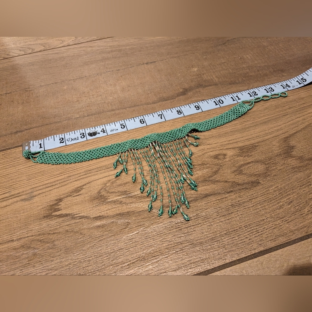 Elegant Jade Green Handmade Beaded Fringe Choker Necklace - Picture 2 of 6